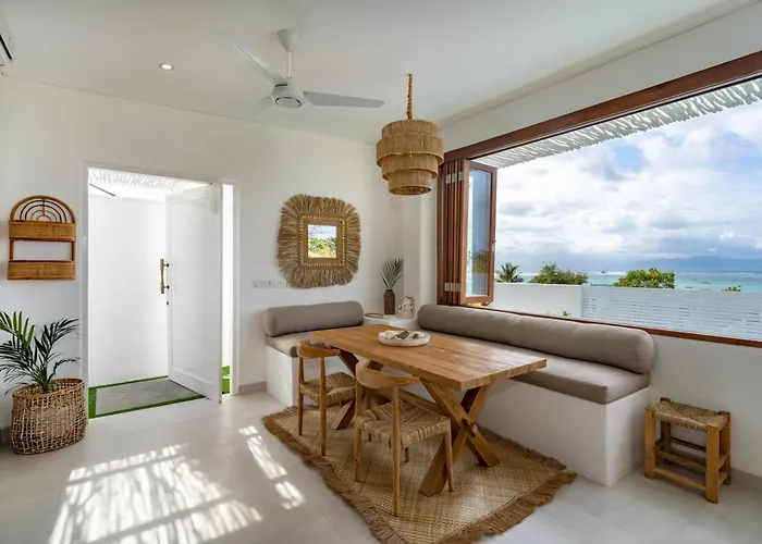 Tonic Villa